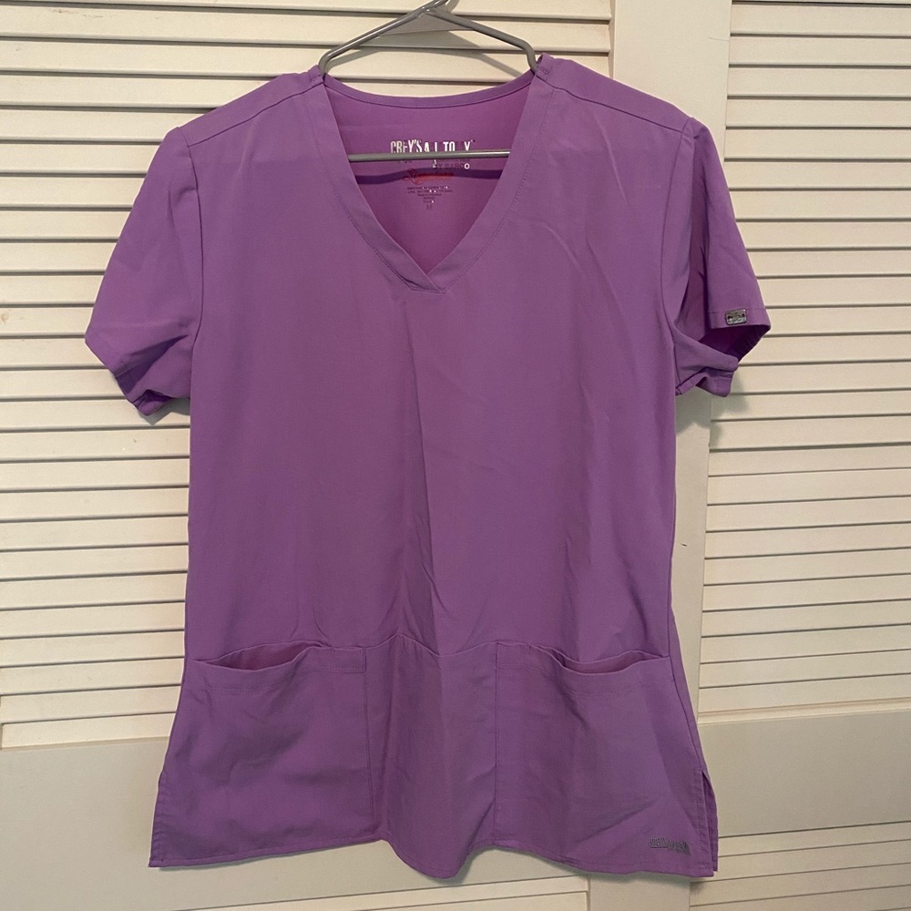 2 pair of greys anatomy scrubs medium
